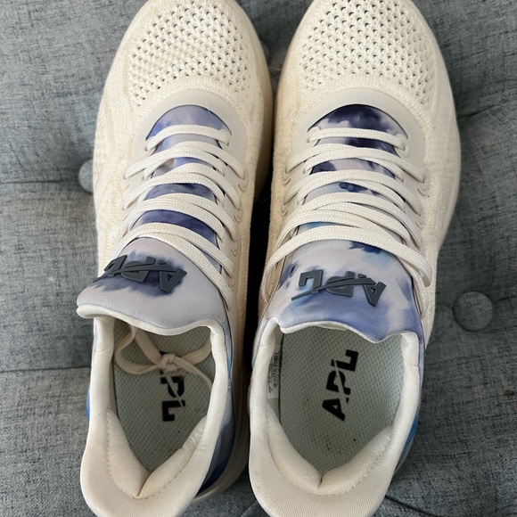 APL Techloom Tracer Sneakers bought at Free People - Picture 2 of 5